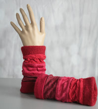 Lade das Bild in den Galerie-Viewer, Pulswärmer Rot Rot - Pulswärmer