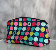 Lade das Bild in den Galerie-Viewer, Täschchen Softshell ’Bunte Tupfen’