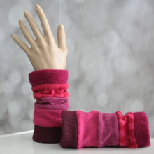 Lade das Bild in den Galerie-Viewer, Pulswärmer Pink Fuchsia - Pulswärmer