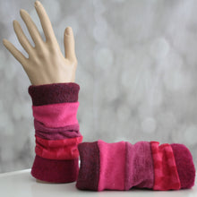 Lade das Bild in den Galerie-Viewer, Pulswärmer Pink Fuchsia - Pulswärmer