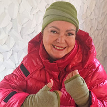 Lade das Bild in den Galerie-Viewer, Handwärmer Grün Alpenfleece - Fleecewärmer