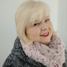 Lade das Bild in den Galerie-Viewer, Kuschelloop beere Webpelz - Kuschelloop