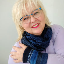 Lade das Bild in den Galerie-Viewer, Loop ’Dunkelblau’ - Loop
